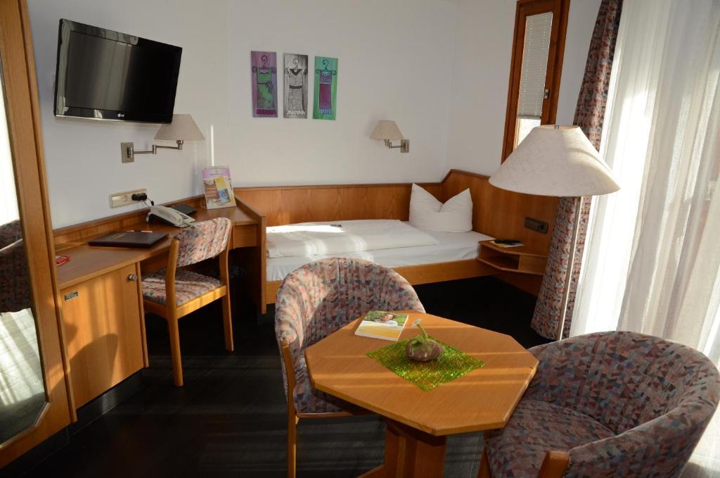Hotel Mohren Ochsenhausen Pokój zdjęcie
